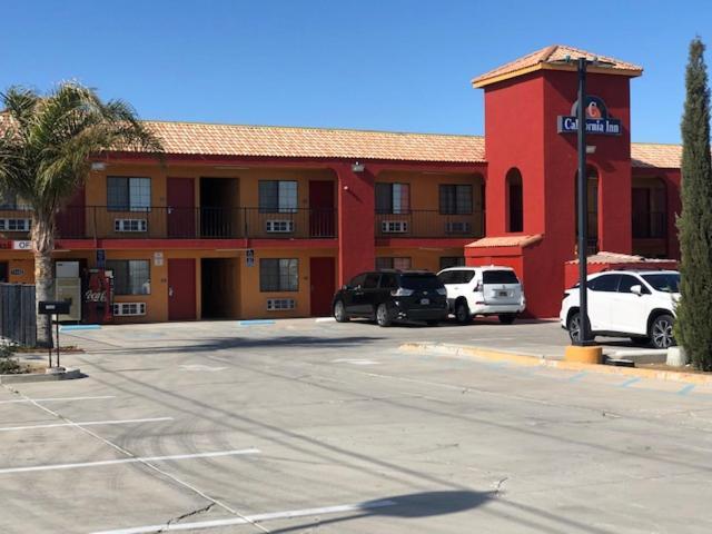 California Inn Hotel And Suites Adelanto Us 395 Exteriör bild